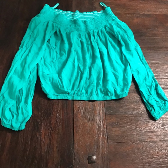 NWT ARDEN B OFF THE SHOULDER TOP💛 - Picture 16 of 16